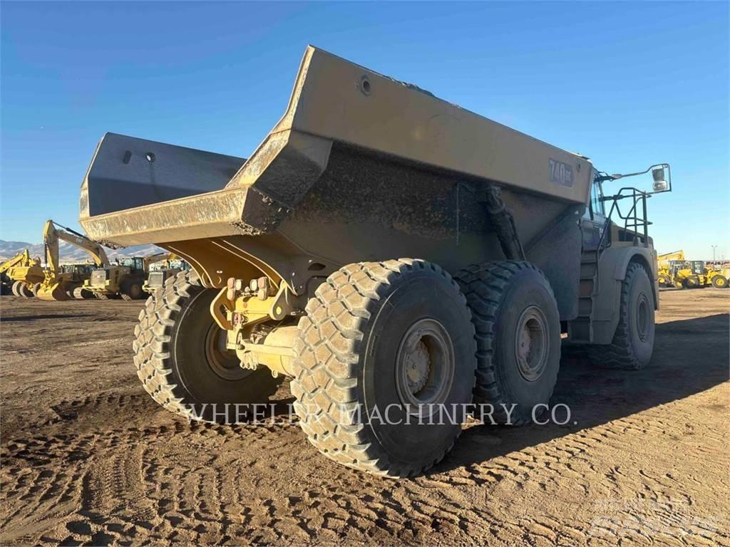 CAT 740 GC Зчленовані самоскиди