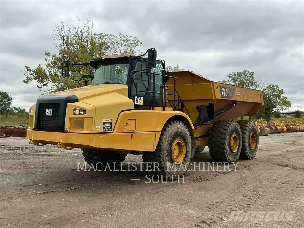 CAT 740 GC Зчленовані самоскиди