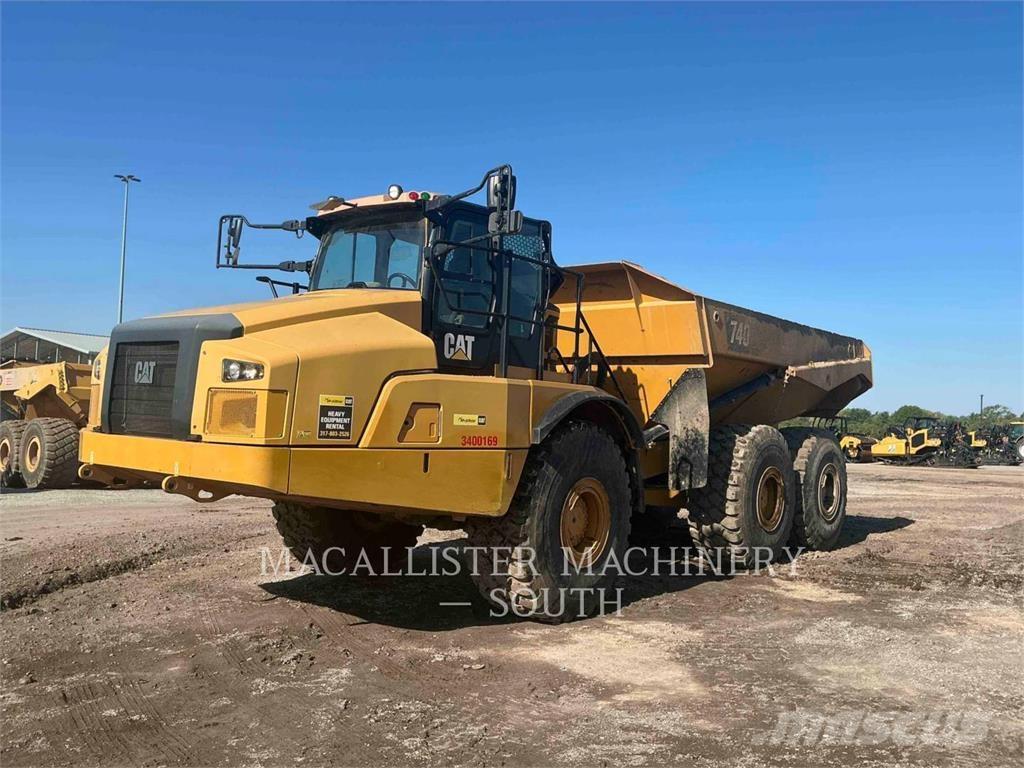 CAT 740 GC Зчленовані самоскиди