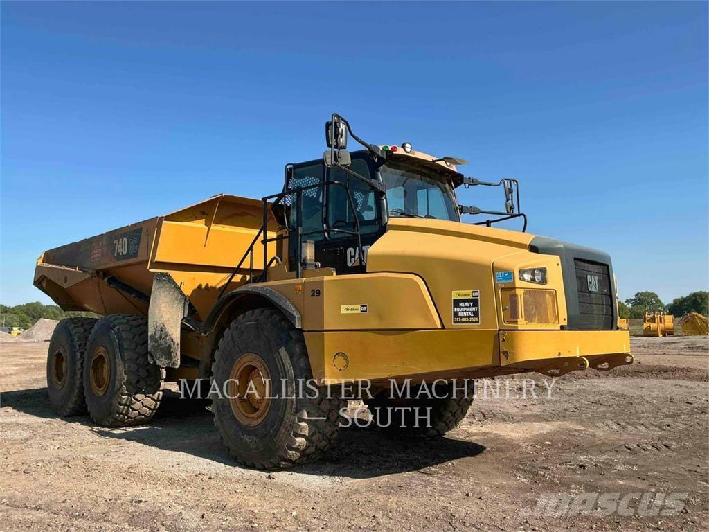 CAT 740 GC Зчленовані самоскиди
