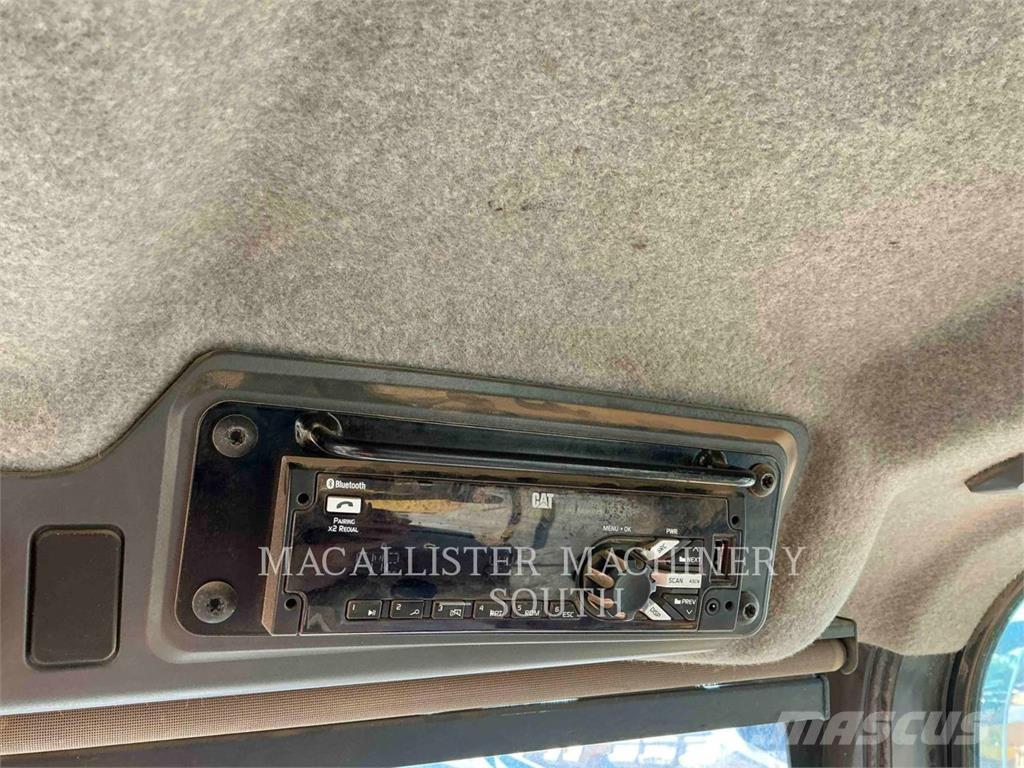 CAT 740 GC Зчленовані самоскиди