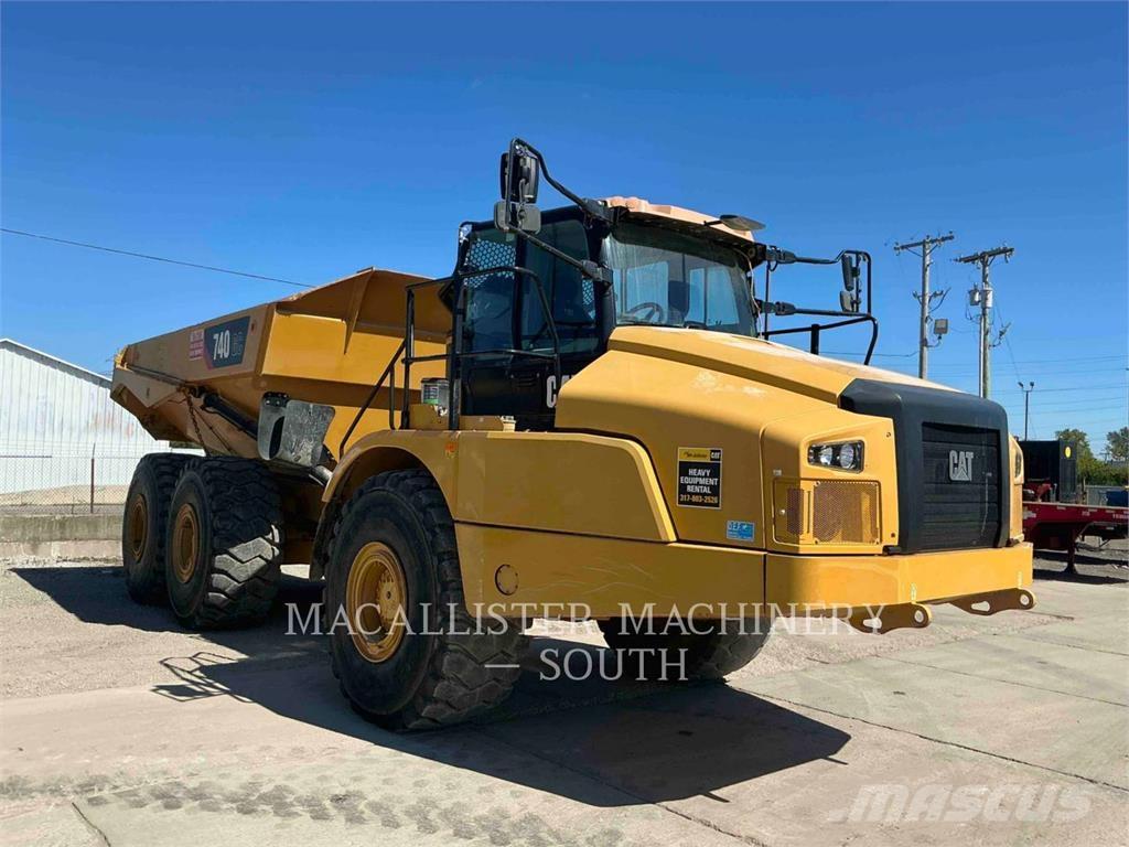 CAT 740 GC Зчленовані самоскиди
