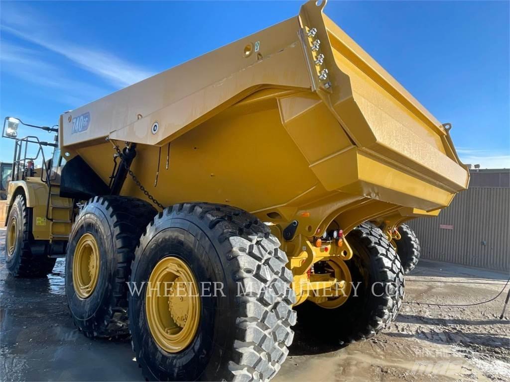 CAT 740 GC TG Зчленовані самоскиди