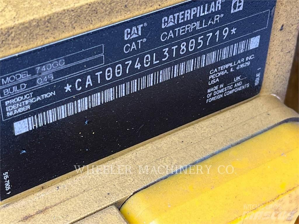 CAT 740 GC TG Зчленовані самоскиди