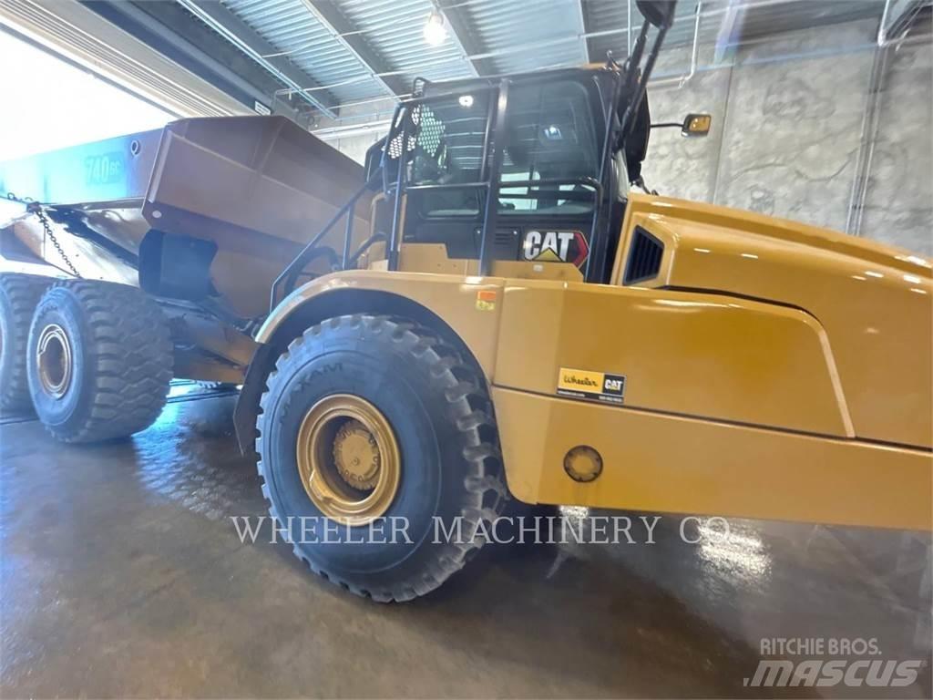 CAT 740 GC TG Зчленовані самоскиди
