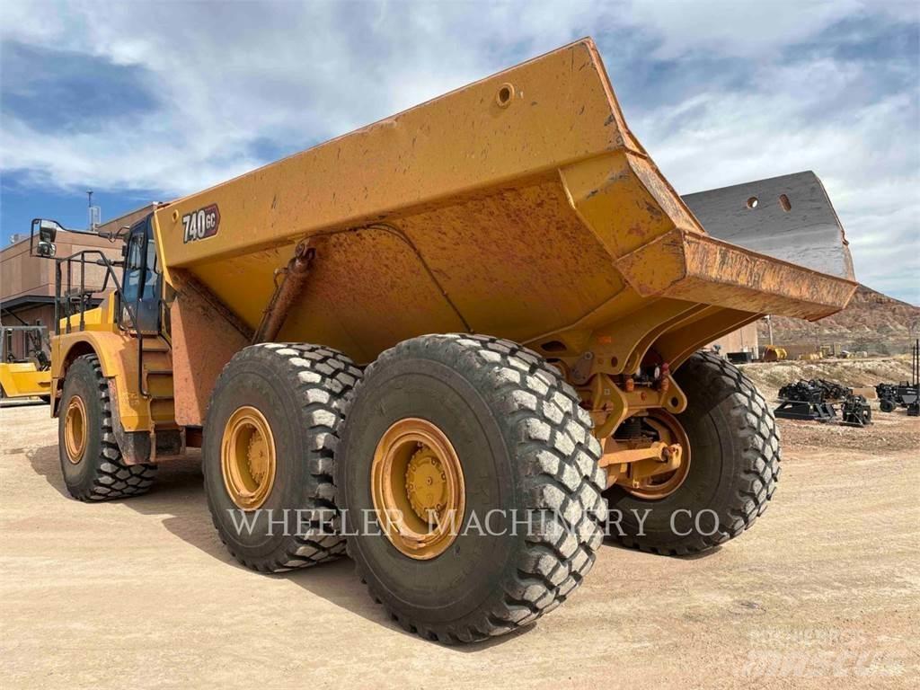 CAT 740 GC TG Зчленовані самоскиди