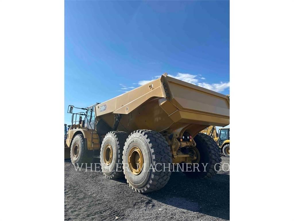 CAT 740 GC TG Зчленовані самоскиди