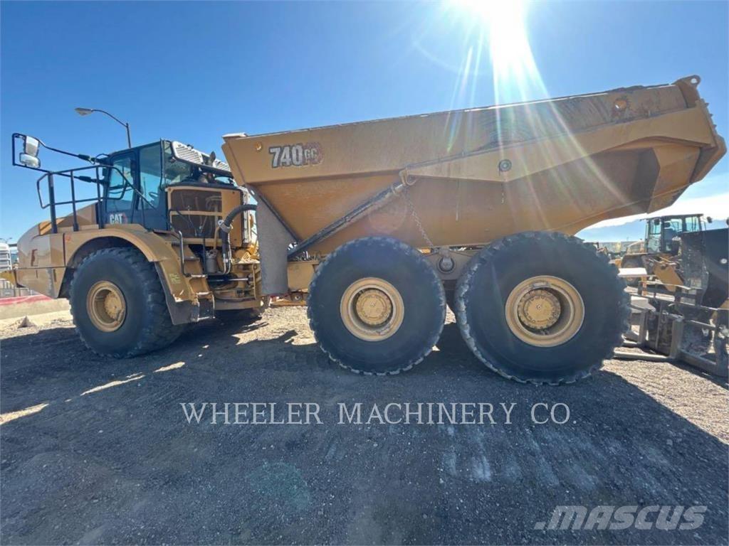 CAT 740 GC TG Зчленовані самоскиди