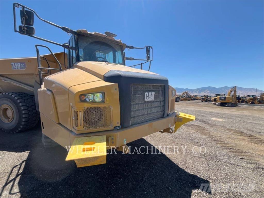 CAT 740 GC TG Зчленовані самоскиди