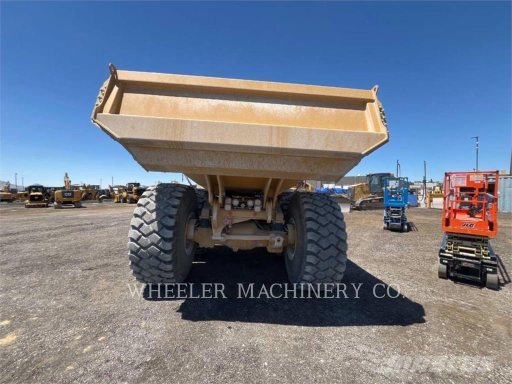 CAT 740 GC TG Зчленовані самоскиди