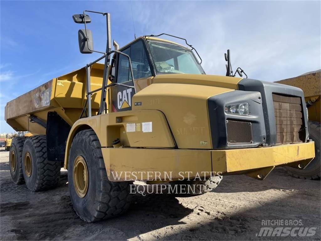 CAT 740B Зчленовані самоскиди
