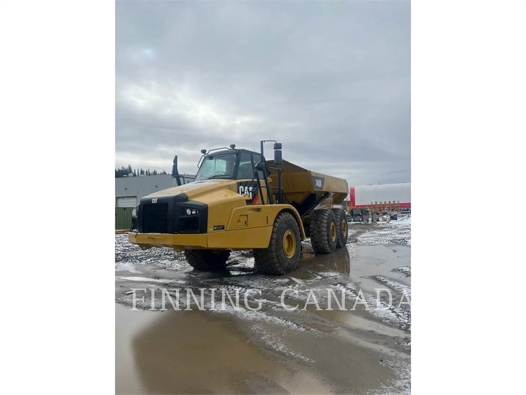 CAT 740B Зчленовані самоскиди