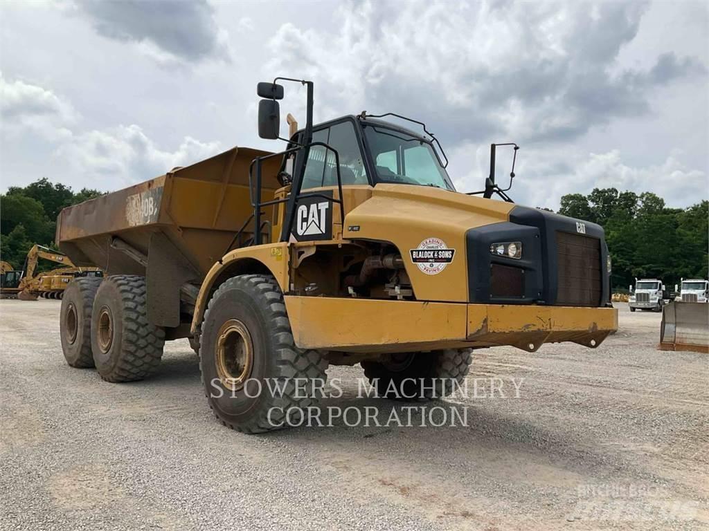 CAT 740B Зчленовані самоскиди