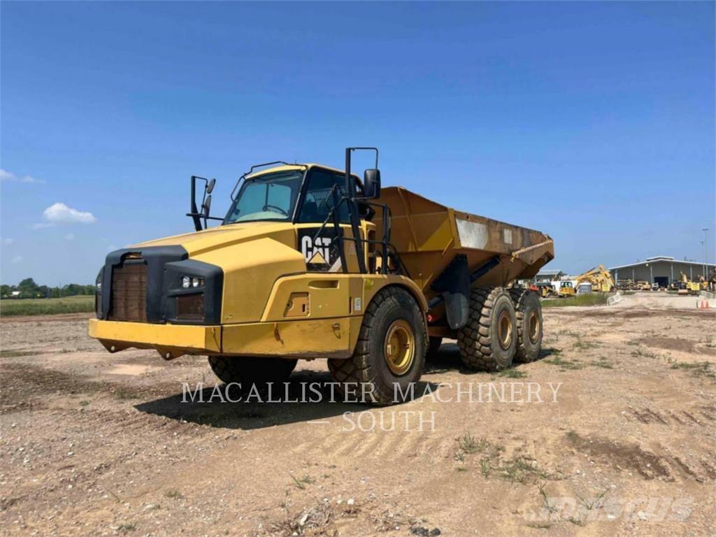 CAT 740B Зчленовані самоскиди