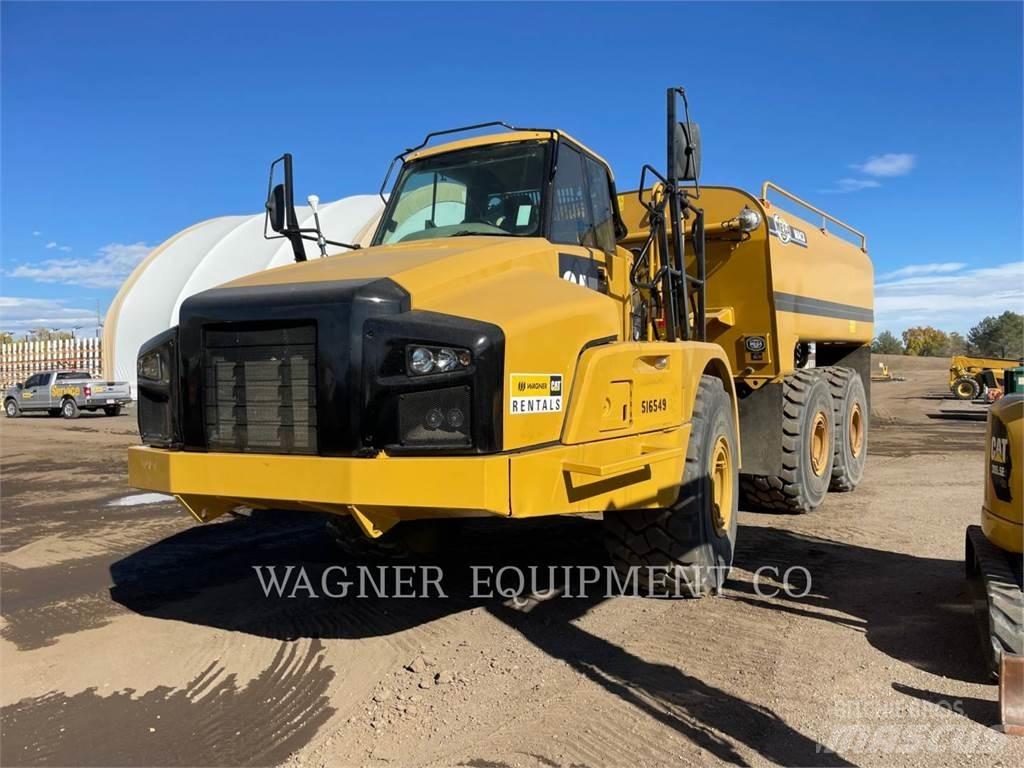 CAT 740B WT RB Поливальні машини
