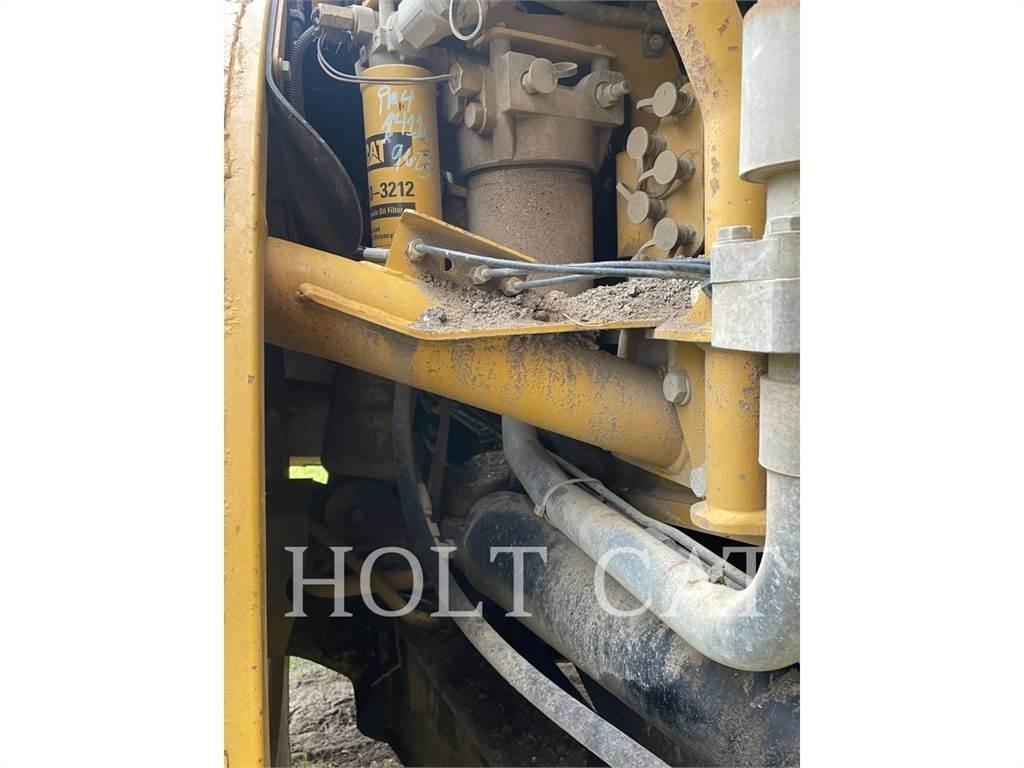 CAT 740BEJ Зчленовані самоскиди