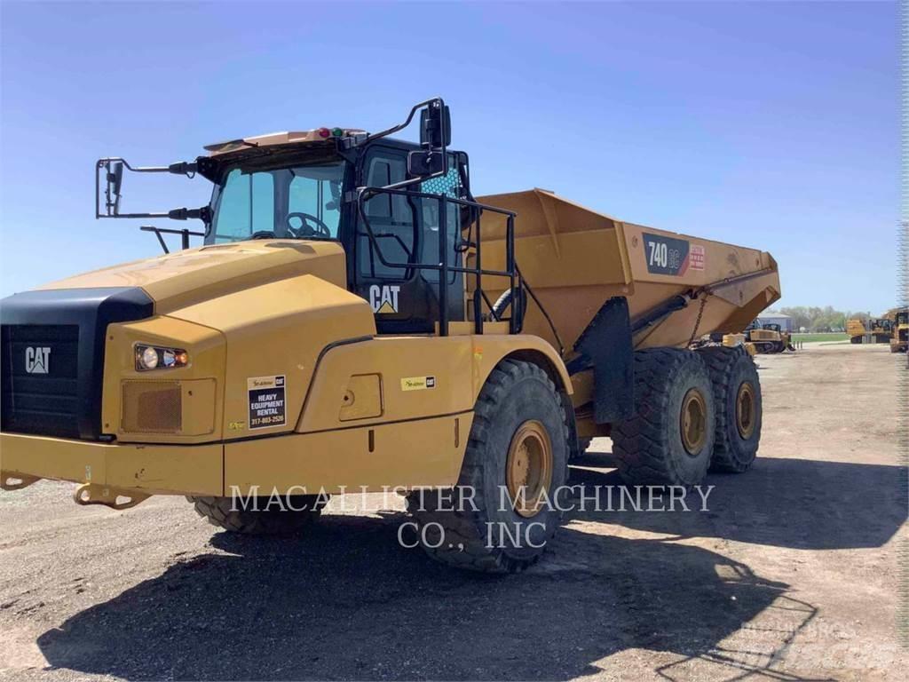 CAT 740GC Зчленовані самоскиди