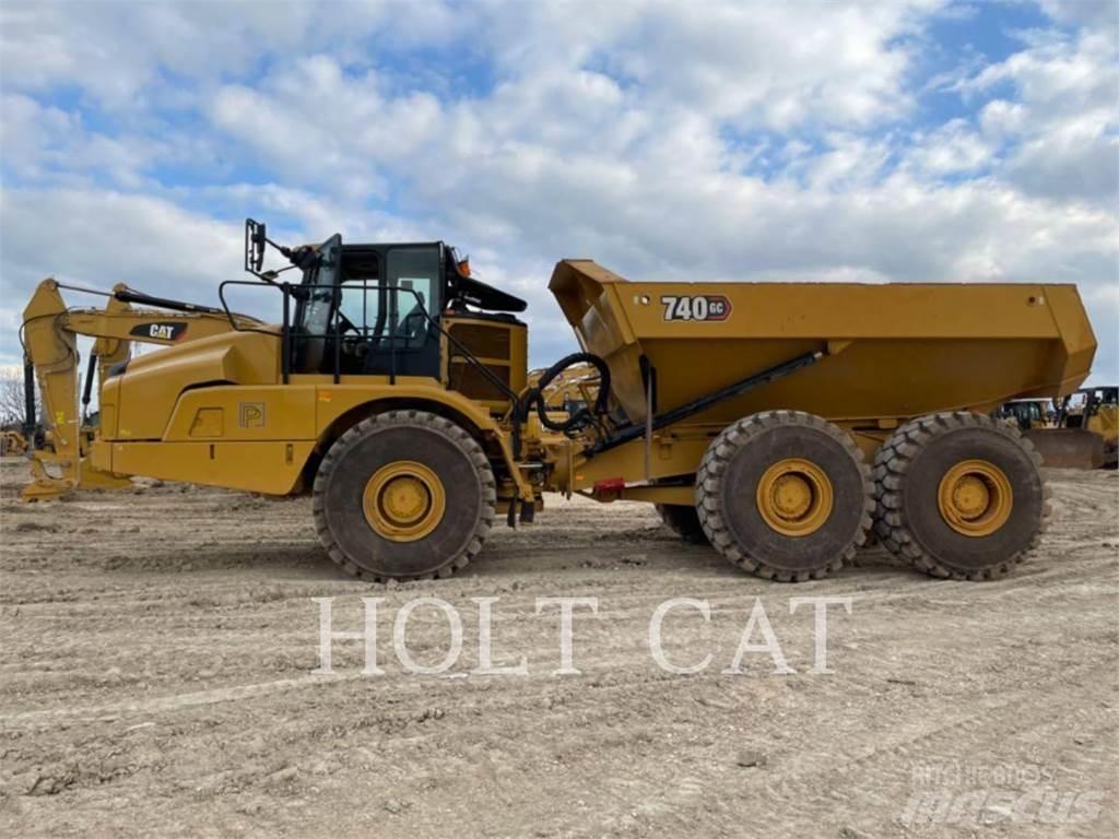 CAT 740GC Зчленовані самоскиди