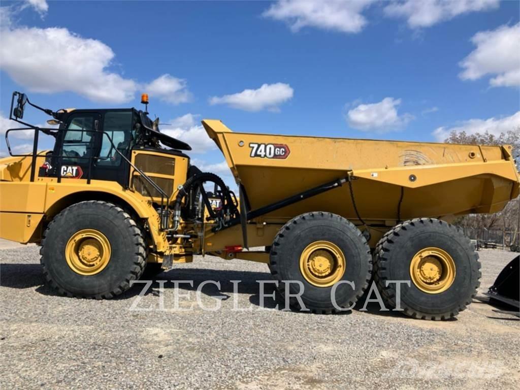 CAT 740GC Зчленовані самоскиди