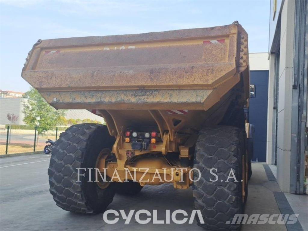 CAT 740GC Зчленовані самоскиди