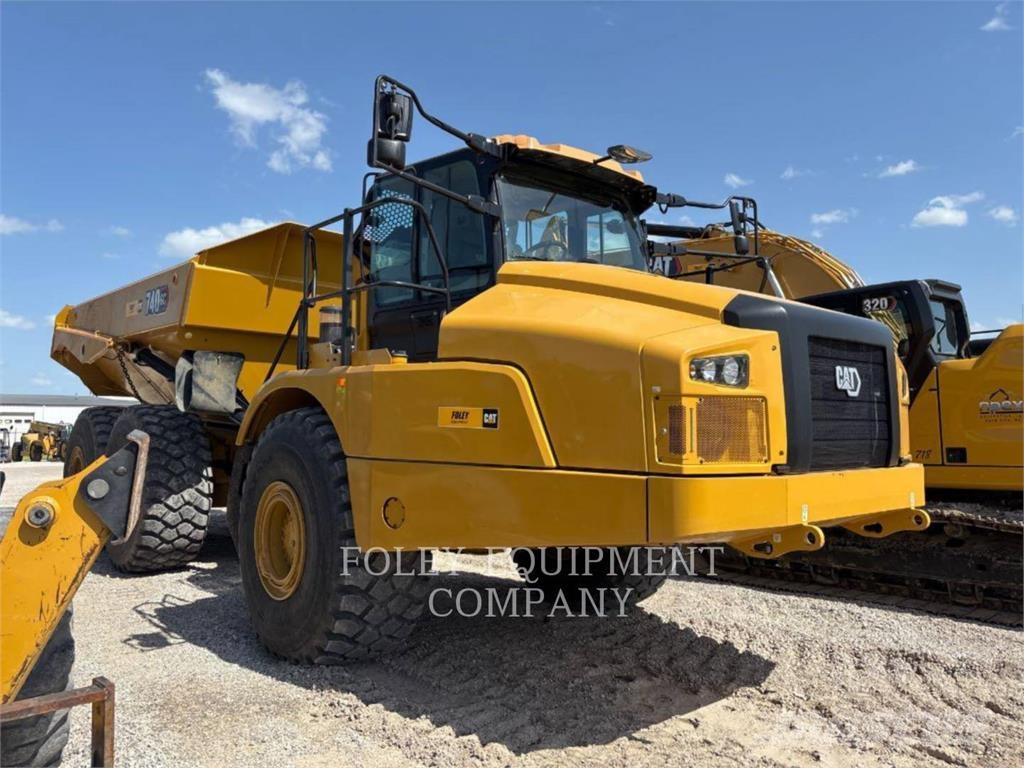 CAT 740GC-04 Зчленовані самоскиди