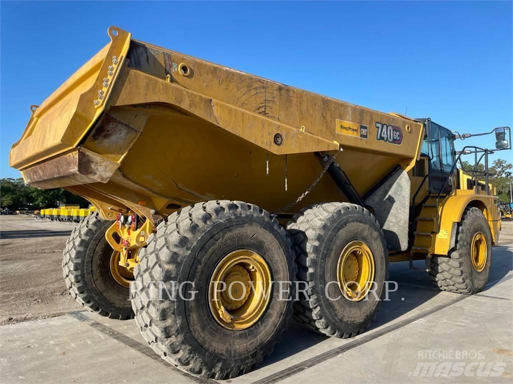 CAT 740GCTG Зчленовані самоскиди