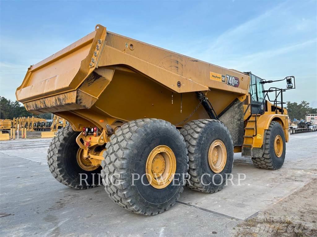 CAT 740GCTG Зчленовані самоскиди