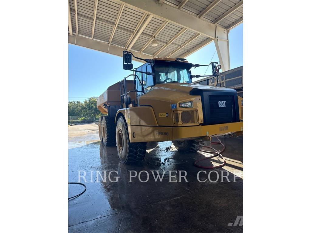 CAT 740WW Вантажівки-цистерни