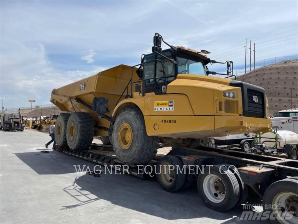 CAT 745 Зчленовані самоскиди