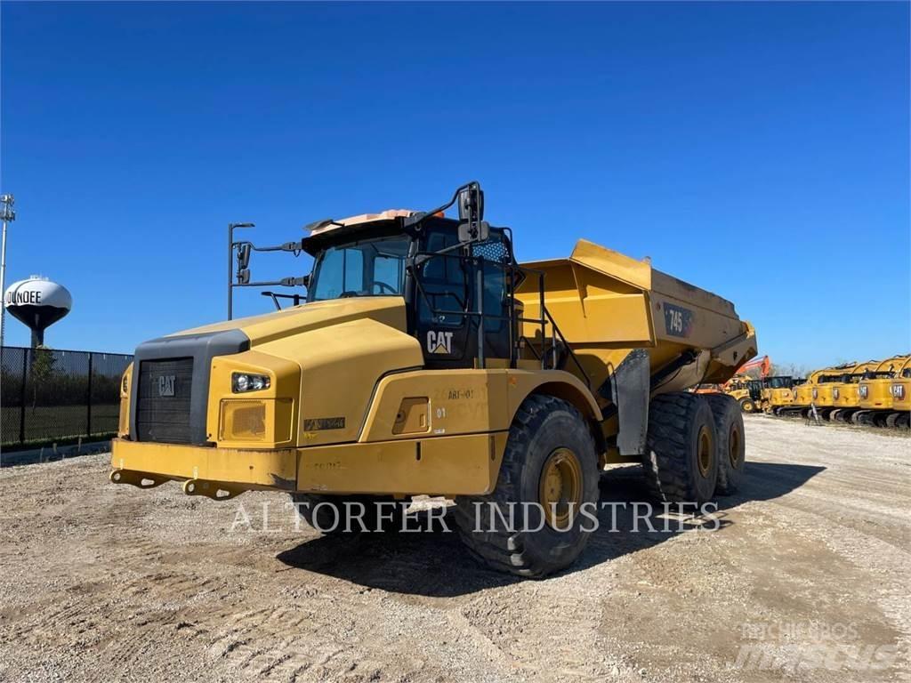 CAT 745 Зчленовані самоскиди