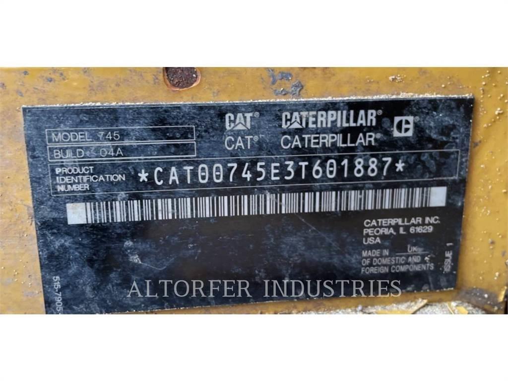 CAT 745 Зчленовані самоскиди