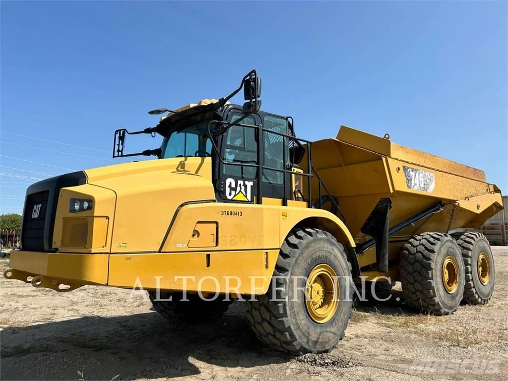 CAT 745 Зчленовані самоскиди