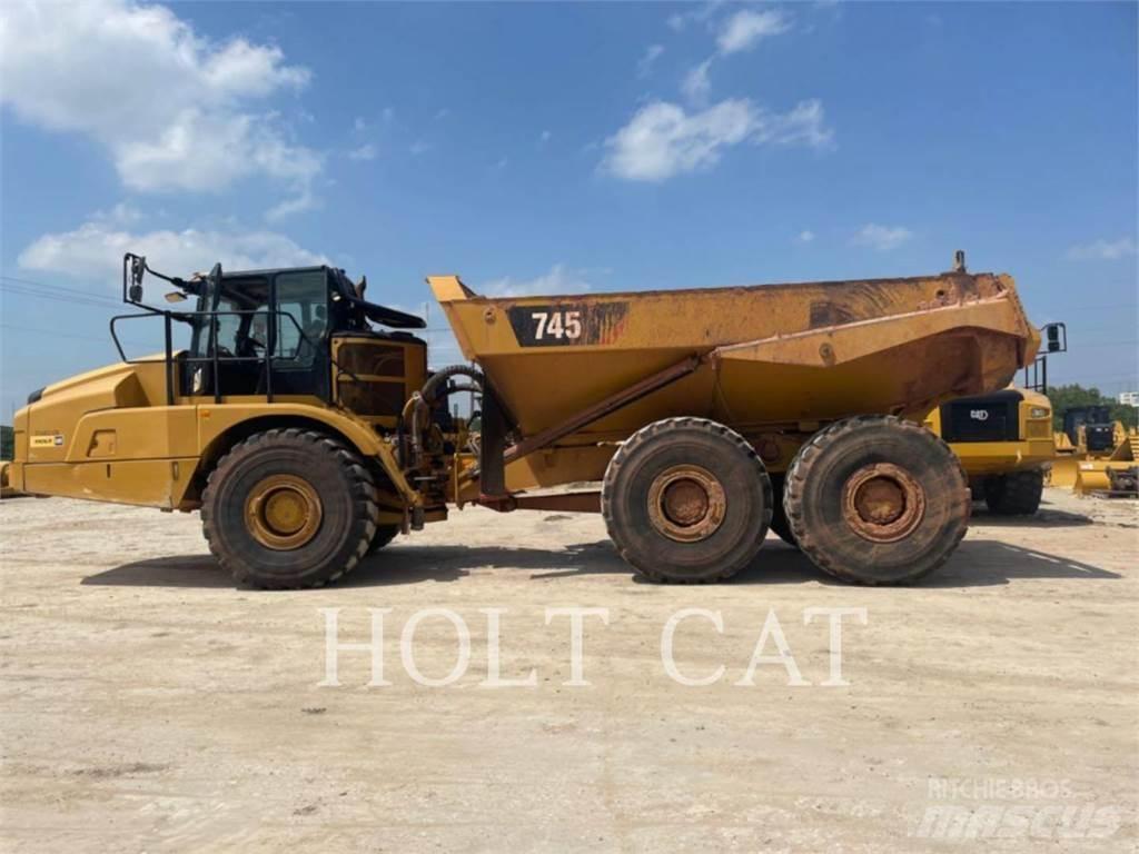 CAT 745 Зчленовані самоскиди