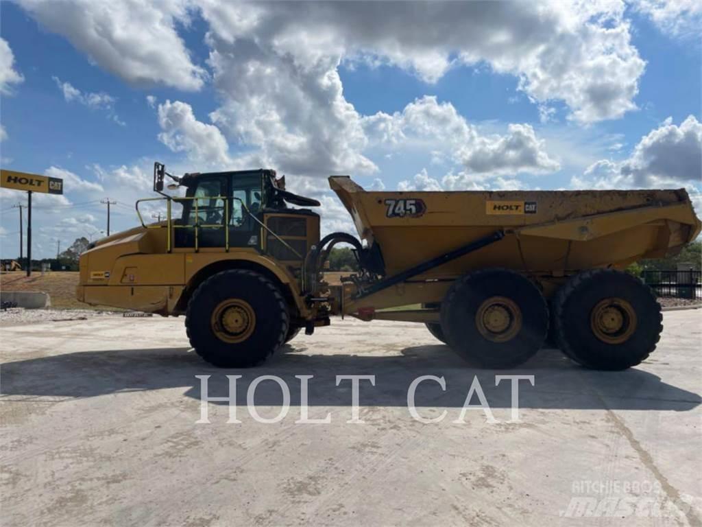 CAT 745 Зчленовані самоскиди