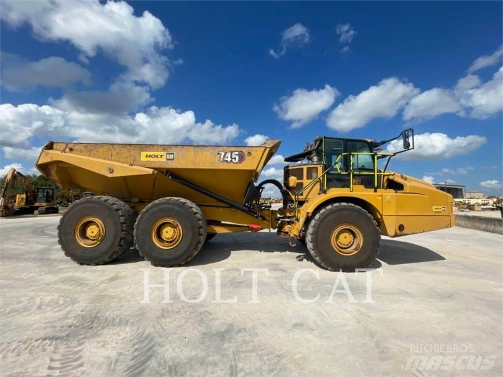 CAT 745 Зчленовані самоскиди