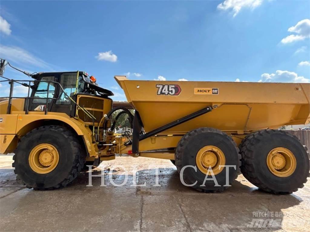 CAT 745 Зчленовані самоскиди