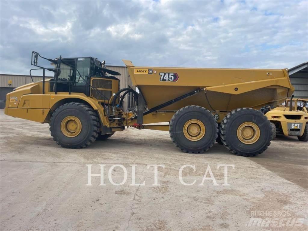 CAT 745 Зчленовані самоскиди