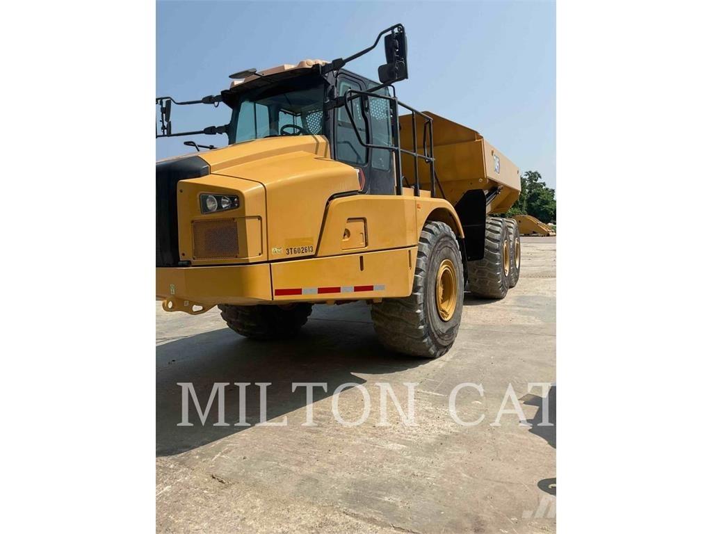 CAT 745 Зчленовані самоскиди