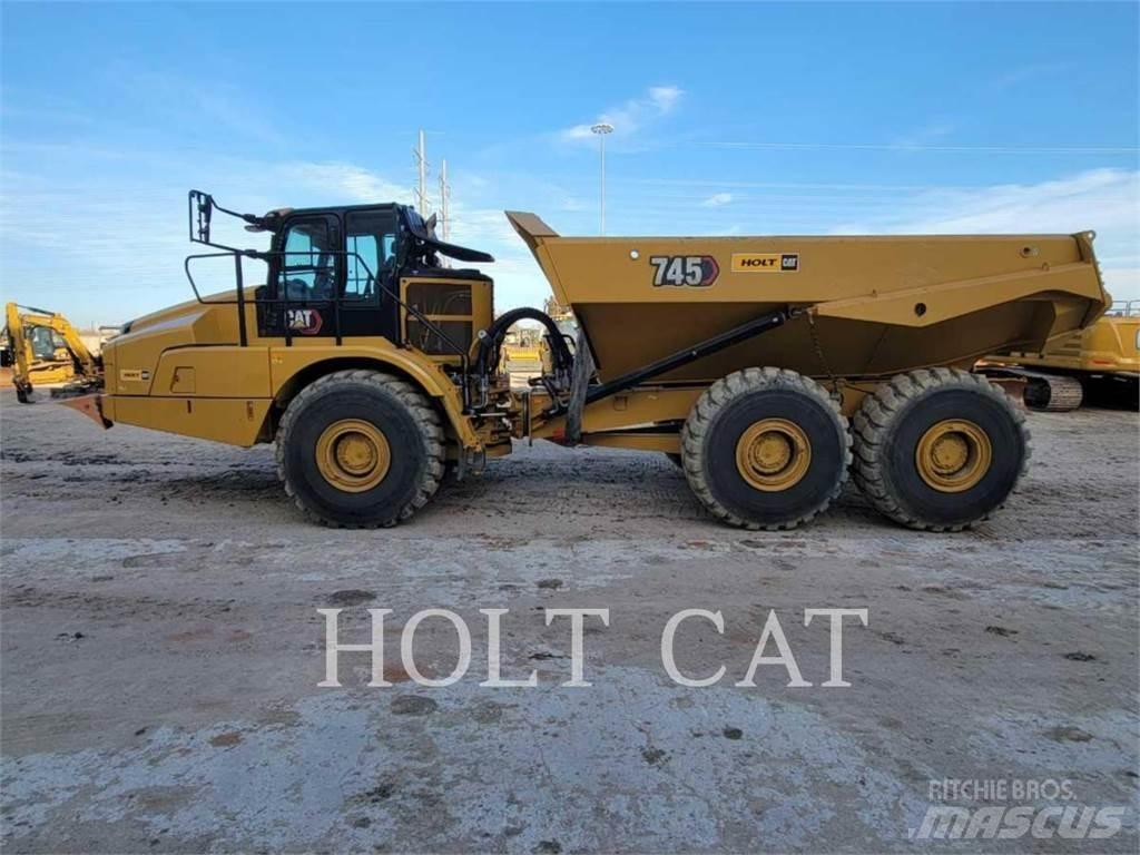 CAT 745 Зчленовані самоскиди