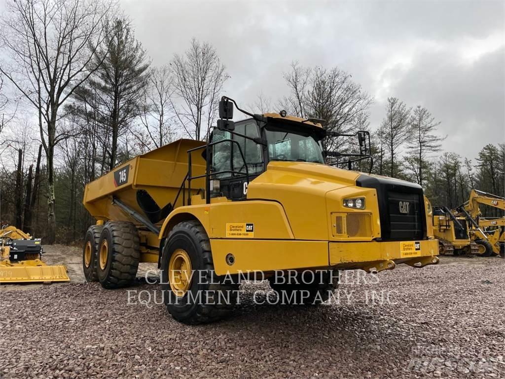 CAT 745 Зчленовані самоскиди