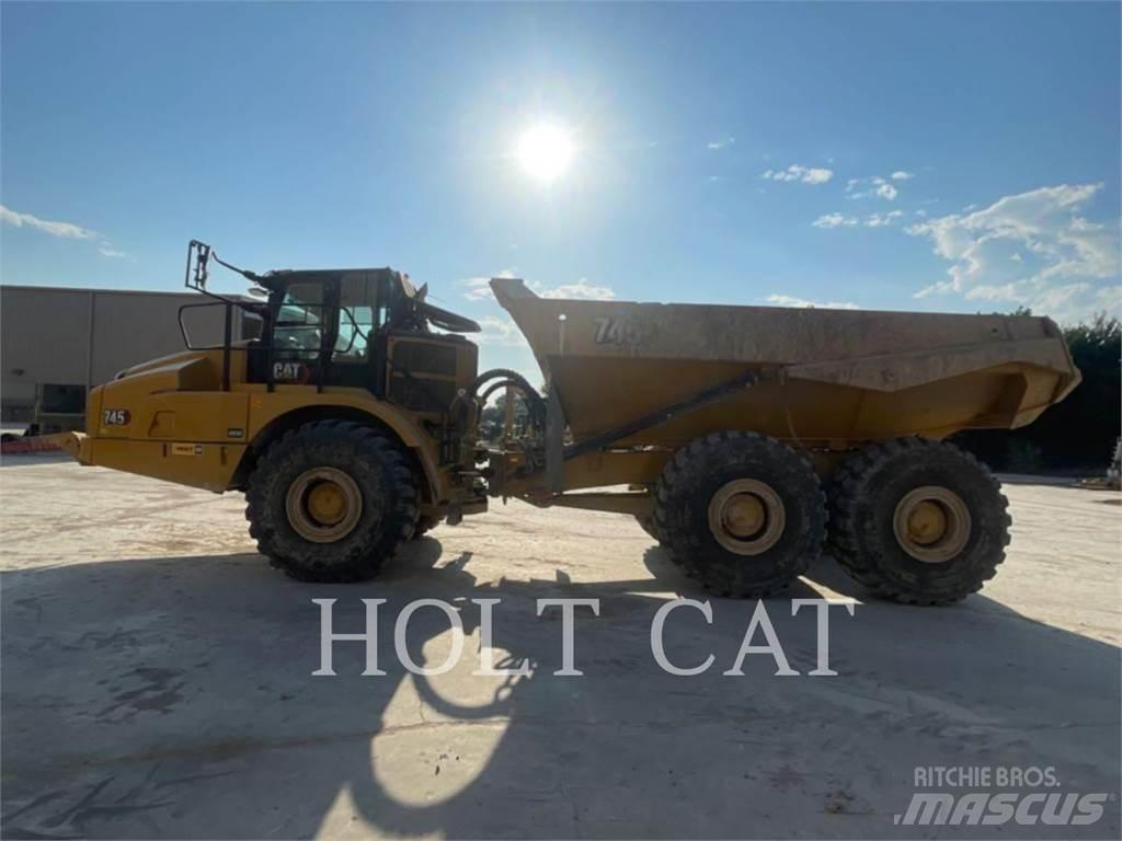 CAT 745 Зчленовані самоскиди