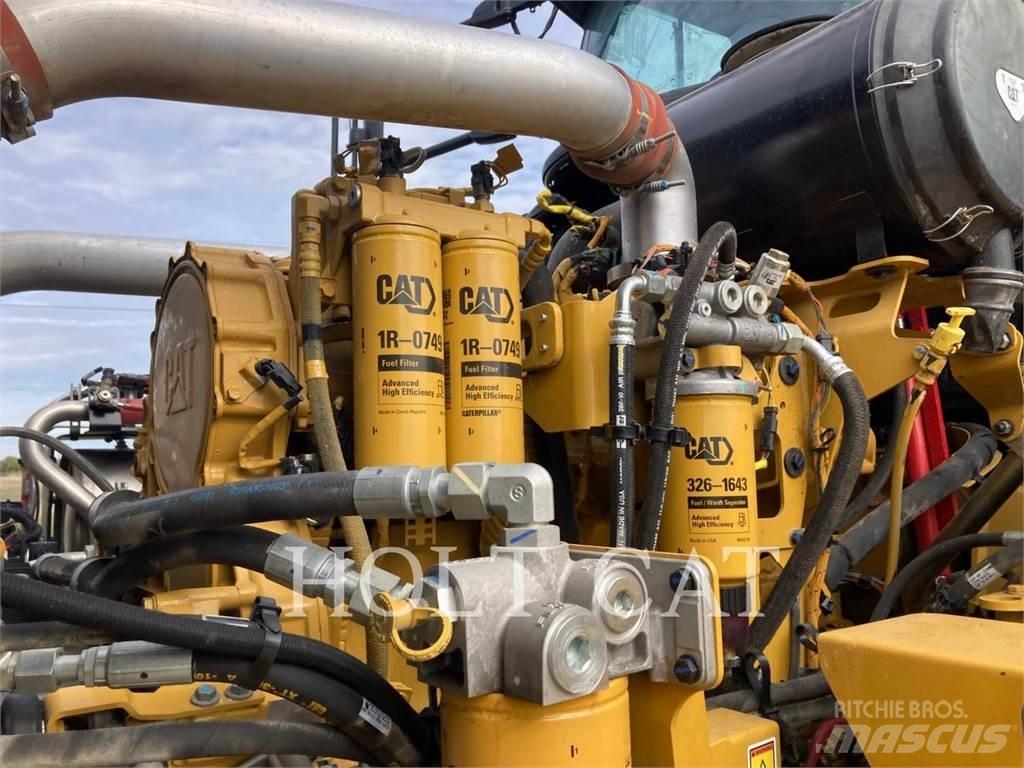 CAT 745 Зчленовані самоскиди