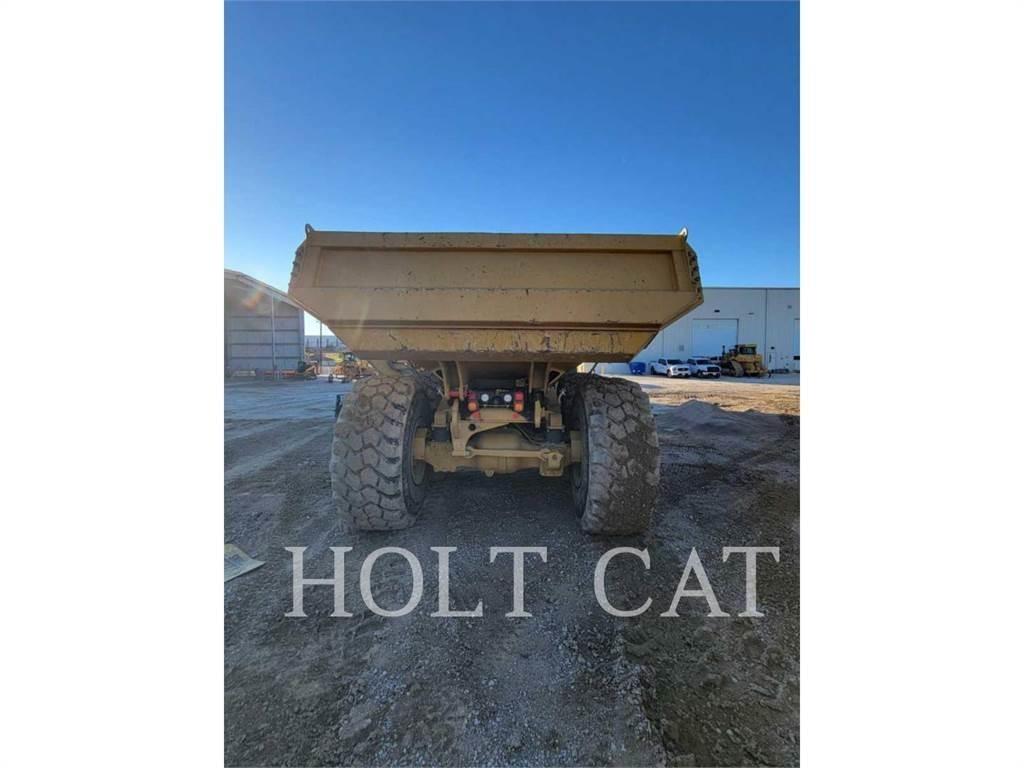 CAT 745 Зчленовані самоскиди