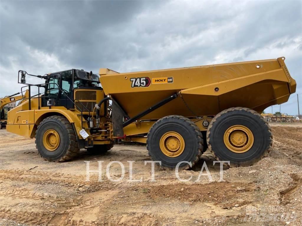 CAT 745 Зчленовані самоскиди