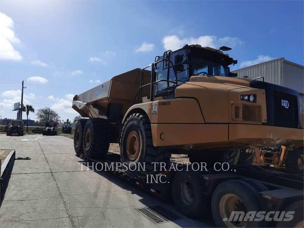 CAT 745 Зчленовані самоскиди