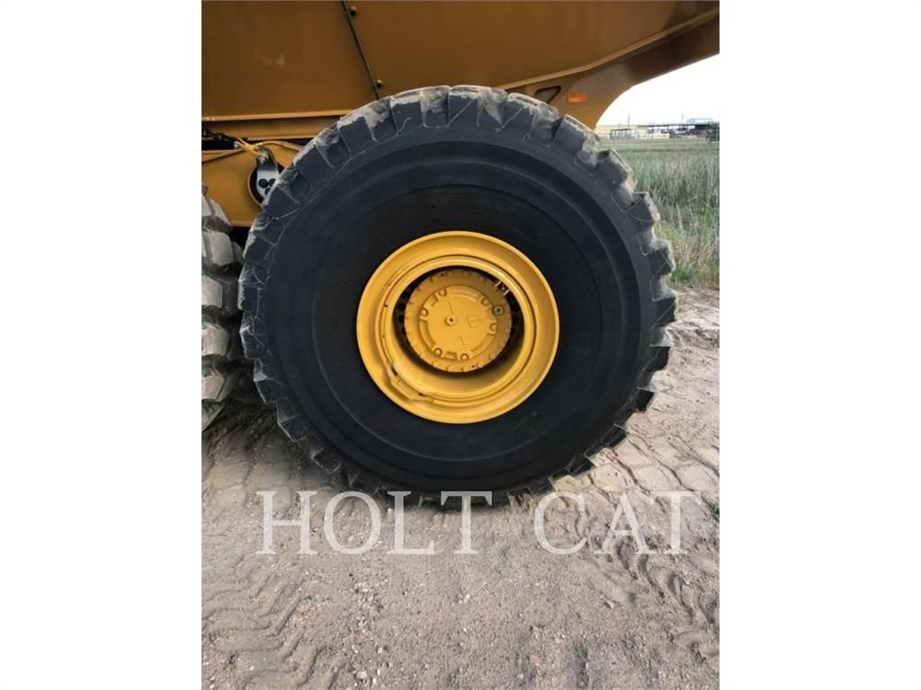 CAT 745 Зчленовані самоскиди