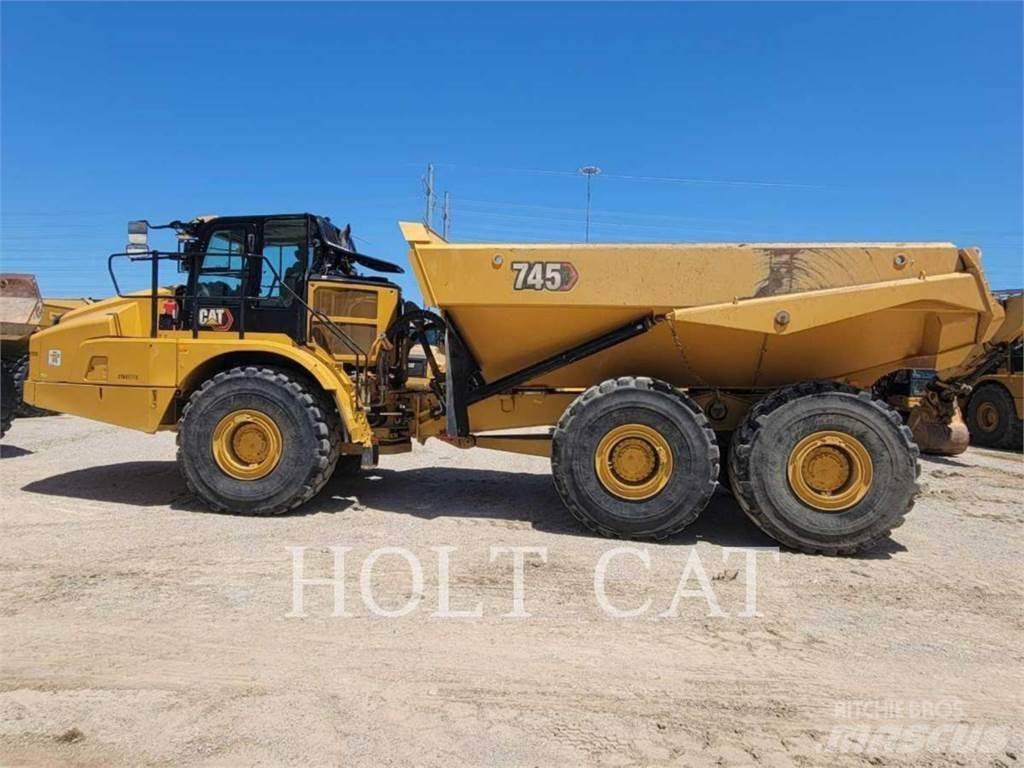 CAT 745 Зчленовані самоскиди