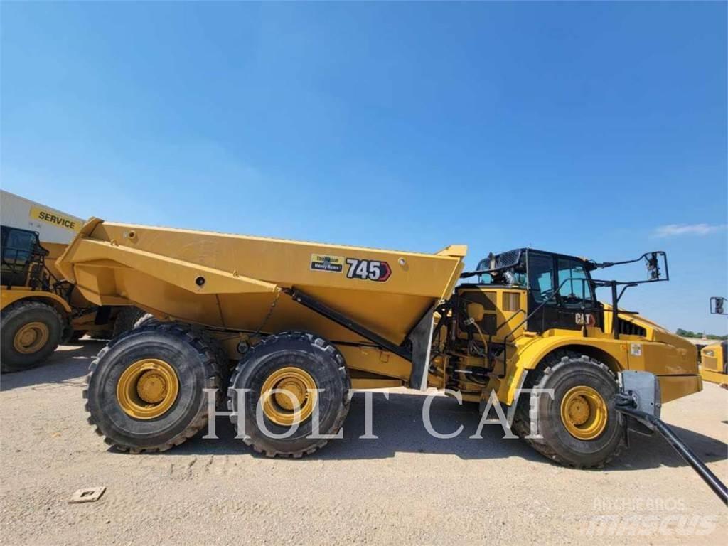 CAT 745 Зчленовані самоскиди