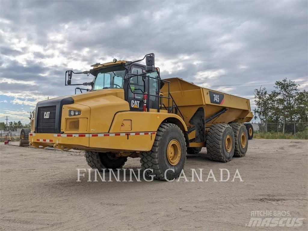 CAT 745 Зчленовані самоскиди