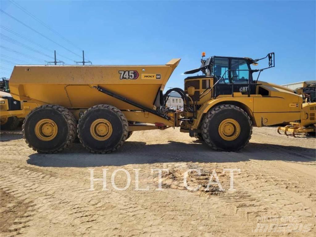 CAT 745 Зчленовані самоскиди